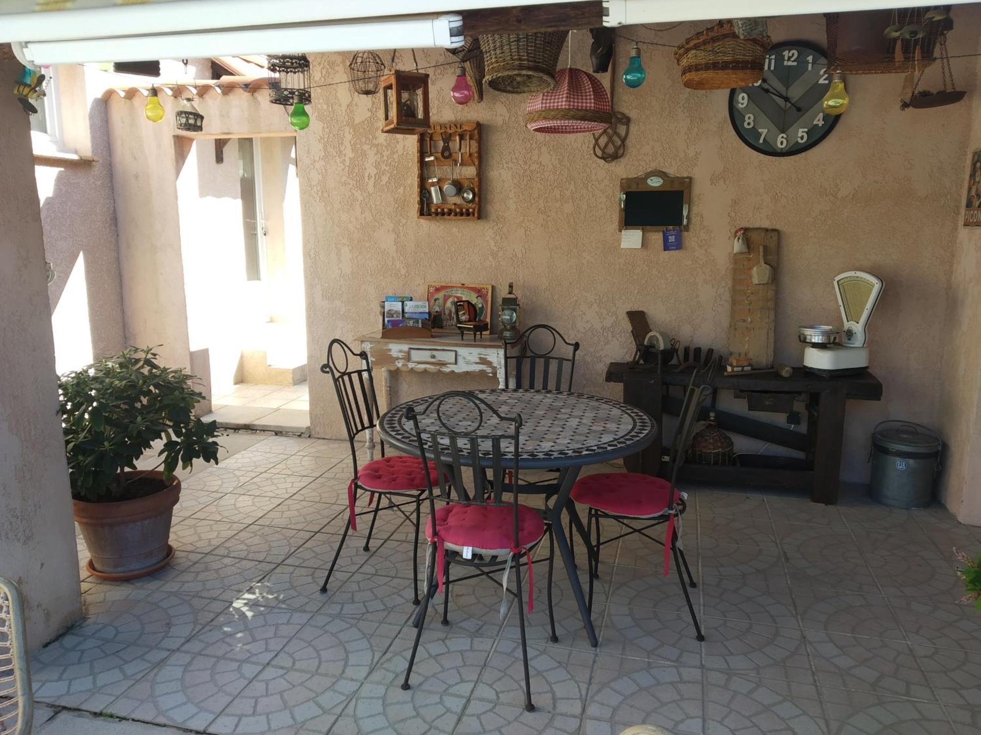Bed and Breakfast L'Eolyre La Motte-d'Aigues Exterior foto